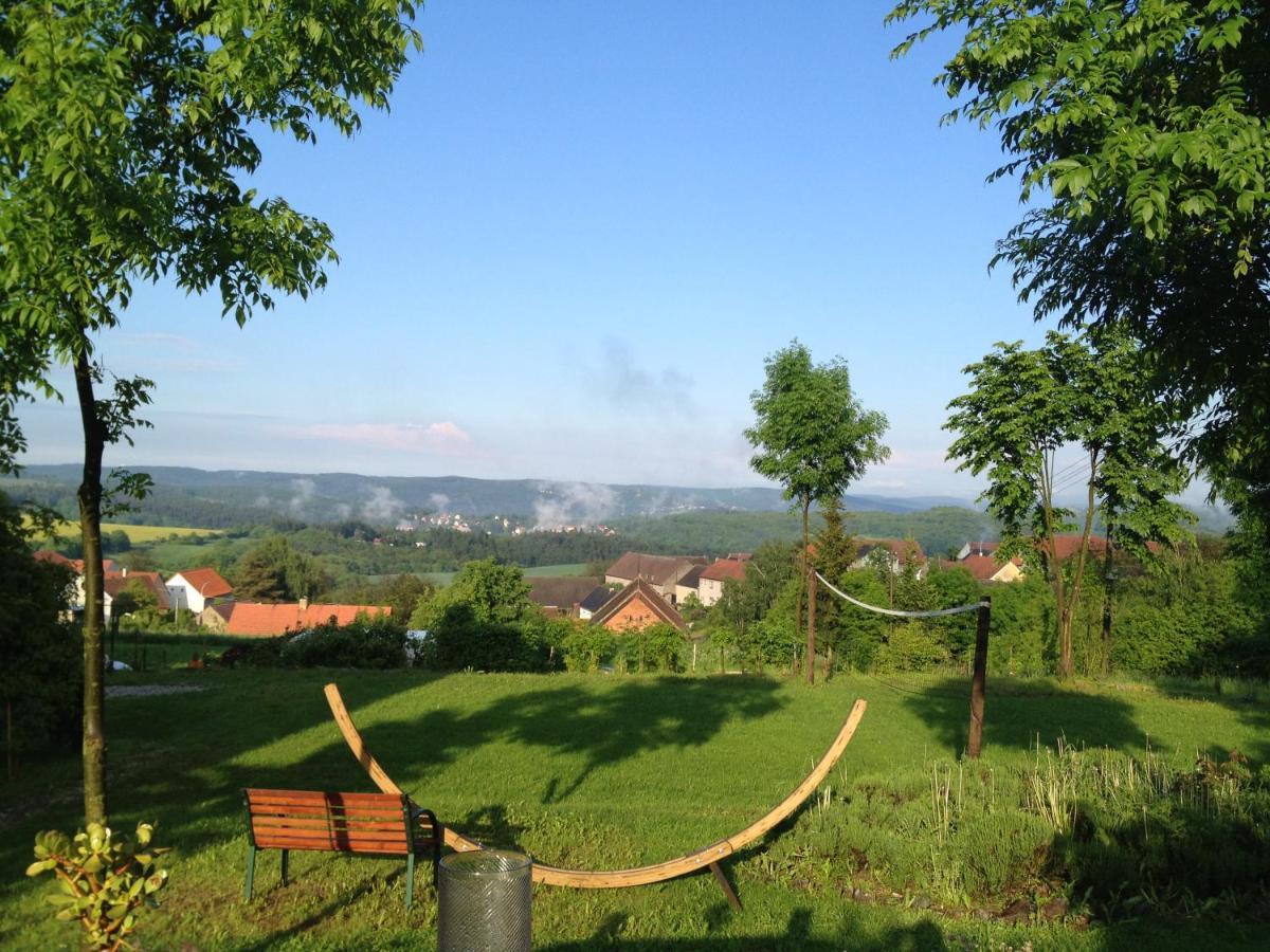 Orli Hnizdo At Chateau Novak Křivoklát Dış mekan fotoğraf