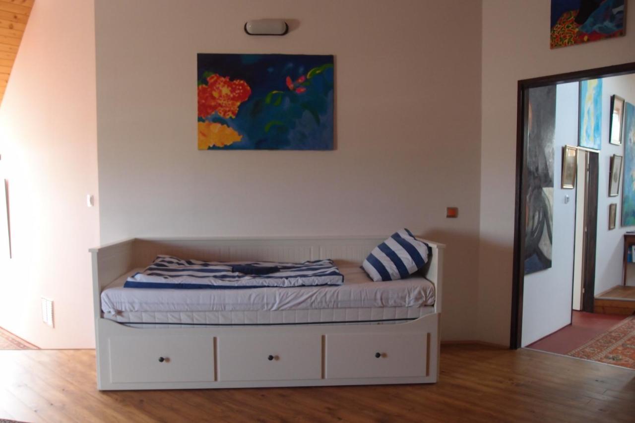 Orli Hnizdo At Chateau Novak Křivoklát Dış mekan fotoğraf