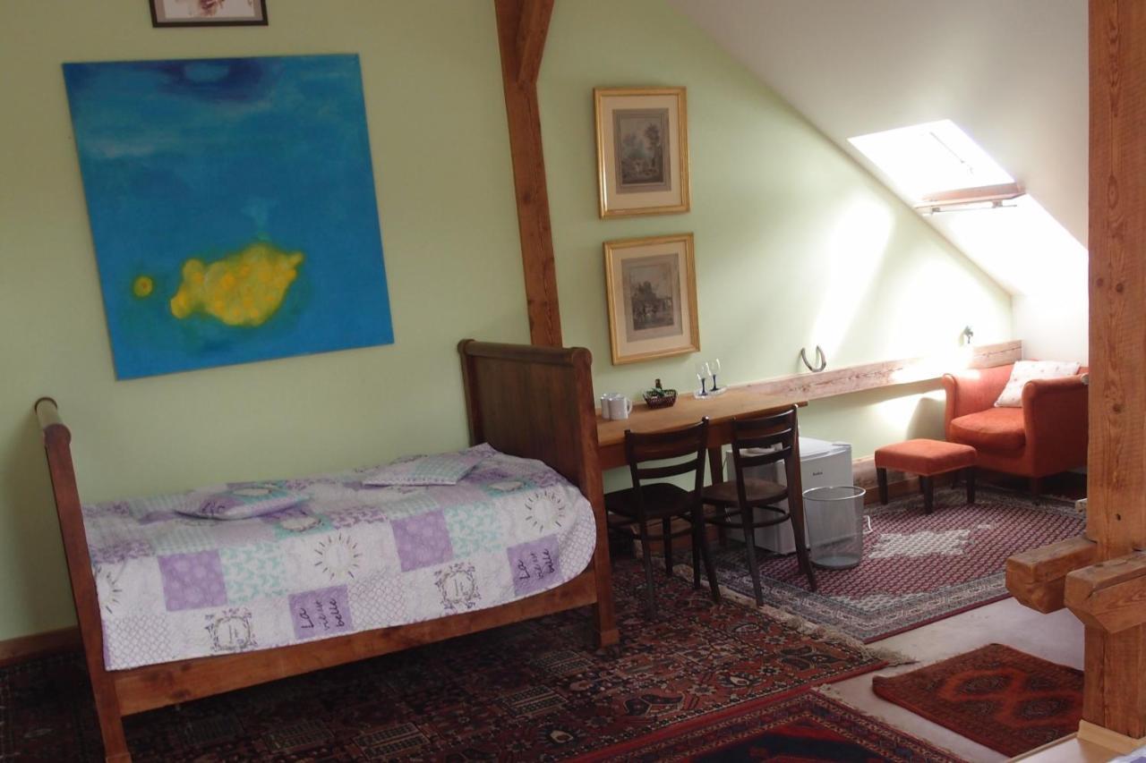 Orli Hnizdo At Chateau Novak Křivoklát Dış mekan fotoğraf